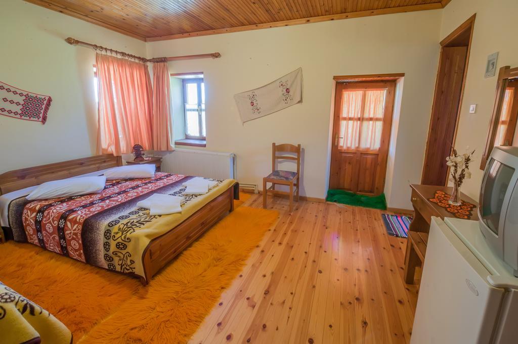 To Petrino Guesthouse Agios Germanos Værelse billede
