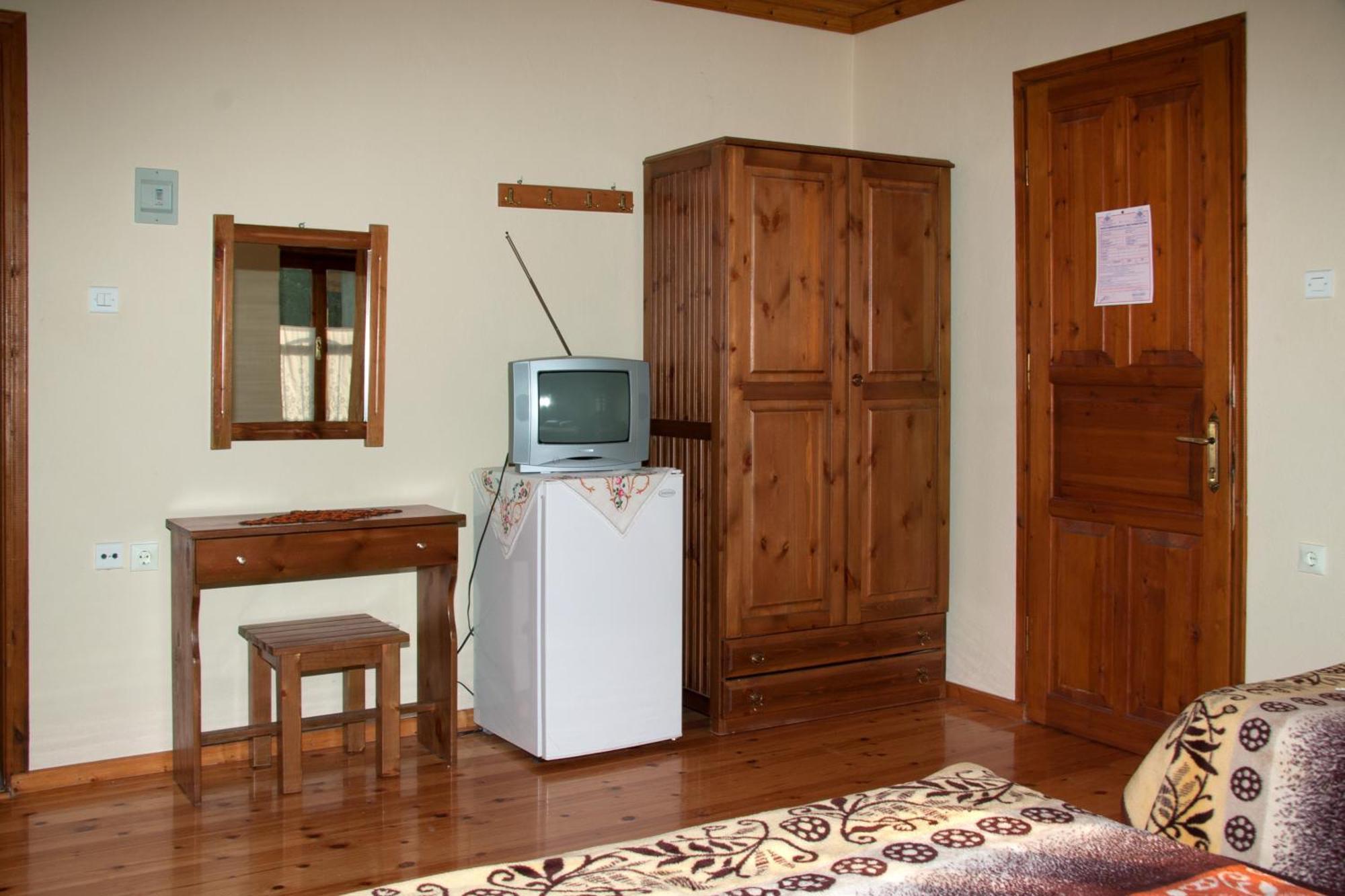 To Petrino Guesthouse Agios Germanos Eksteriør billede